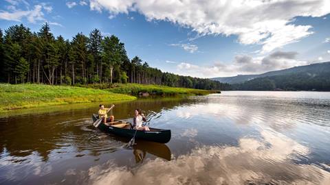 canoeing on shavers lake