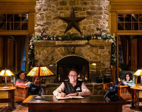 snowshoe mountain front desk