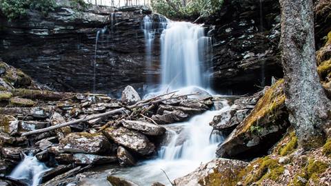 2015-04-12_SN_KS_Waterfall_0001.DNG